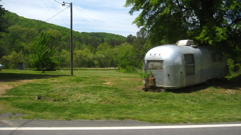 Popular landmark used for finding Pinhoti Trailhead.  Across the street is FS310 which is another access point to the Pinhoti Trail.  FS310 takes you to the East Armuchee Creek crossing on the Pinhoti.