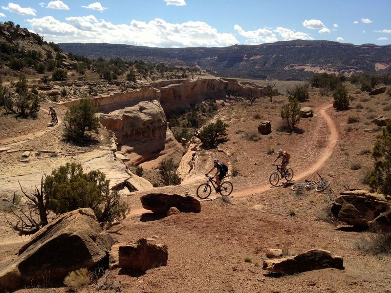 Mary's Loop weaving around slot canyons