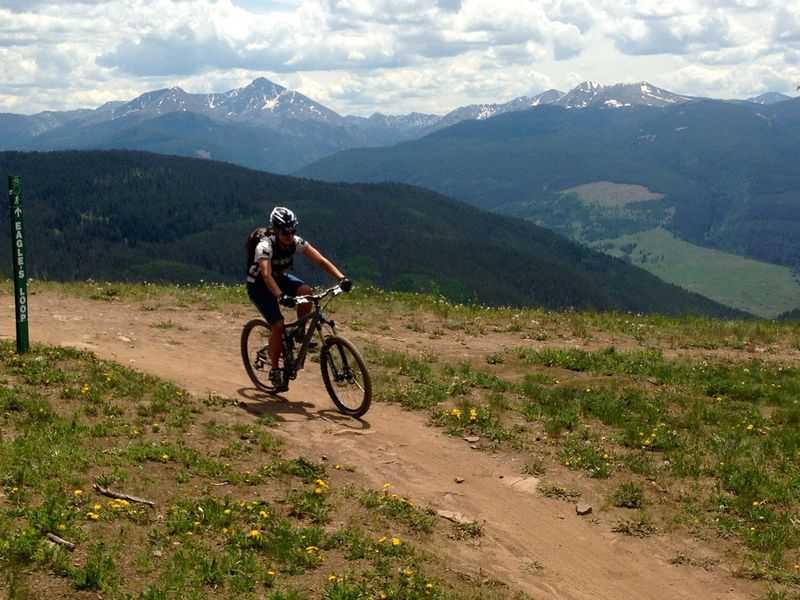 Easy riding, jaw-dropping scenery.