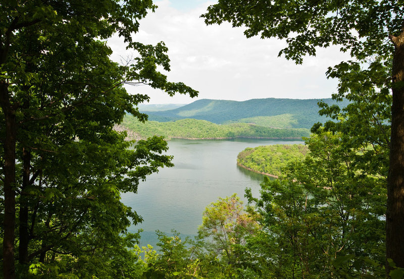 Raystown Lake Overlook - intersection of Ridge, Berry Patch and Ray's Revenge