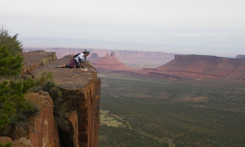 Scary cliff!!! Are you scared of height?