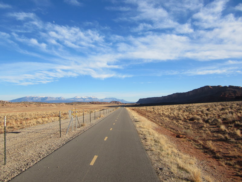 The Moab Canyon Pathway along the Bar-M loop.