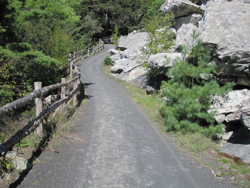 Mohonk Mountain House trail