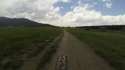 Painter's Pause Trail is wide and slightly graveled. Be careful of hikers who frequent this trail.