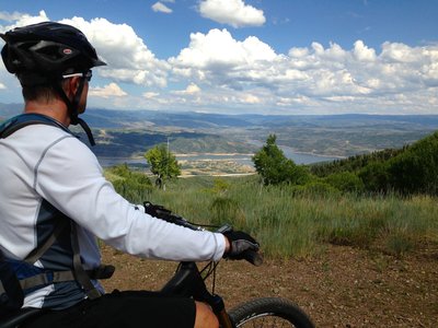 Scenic overlook above Jordanelle Reservoir - nice spot for a breather, and the climbing is a bit more mellow after this spot.