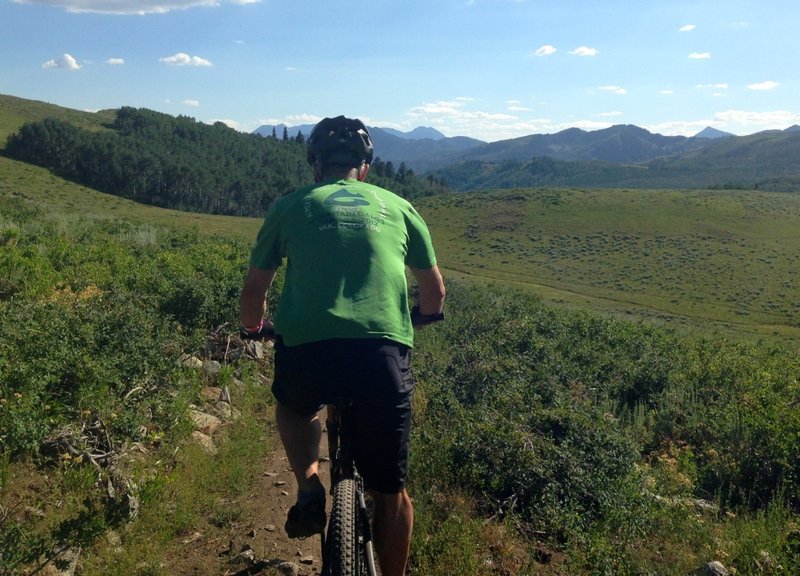 Smooth singletrack and lovely scenery along Flagstaff Loop.