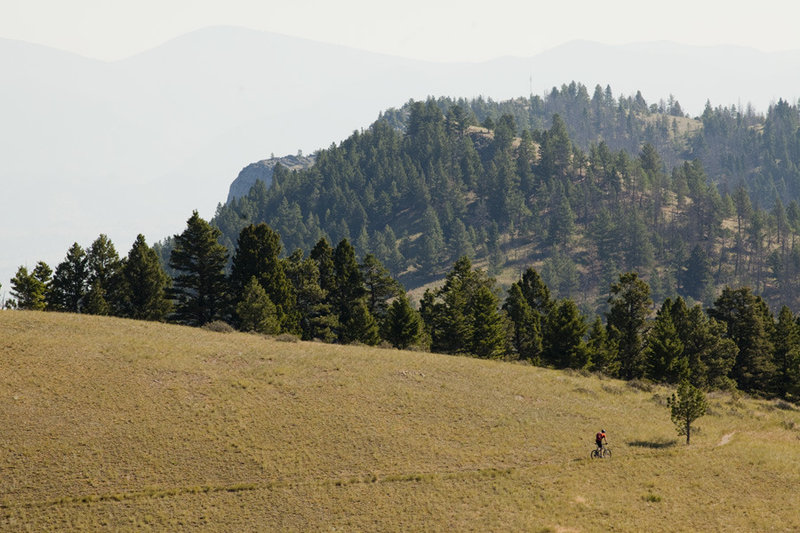 The Mt Helena Ridge has many high meadow sections with amazing views