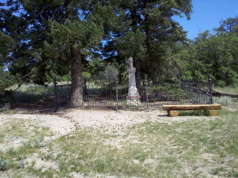 Final resting place of E. Kipp, for whom Kipp's Loop is named.