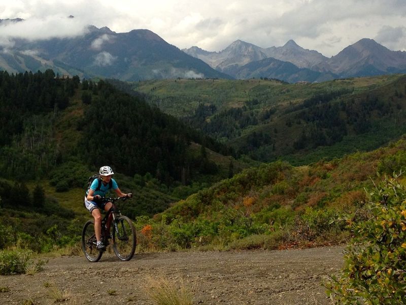 Grinding up Rim Trail's second hill.