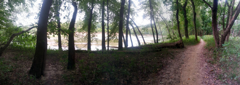 Riding along Chubb's flat portion, Meramec River to the left