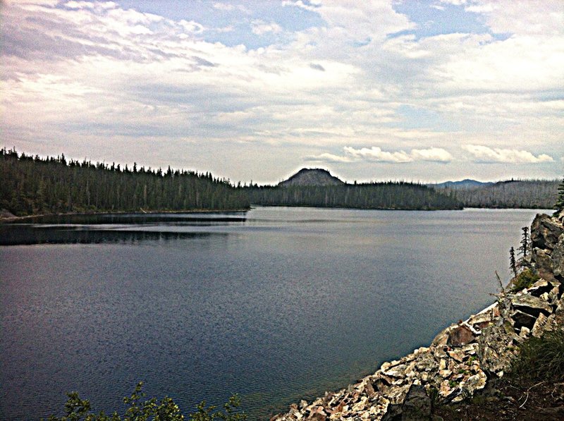 Another view of pristine Waldo Lake