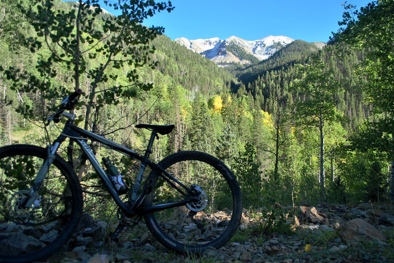 Nice views of aspen and Silver and Deadwood peaks to the east.