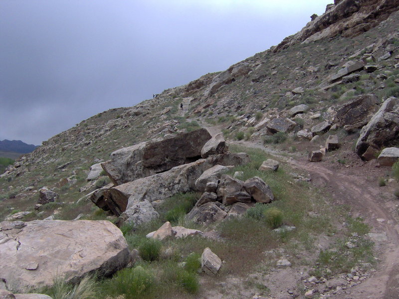 Climbing out of the Colorado River valley - Kokopelli Trail 2007