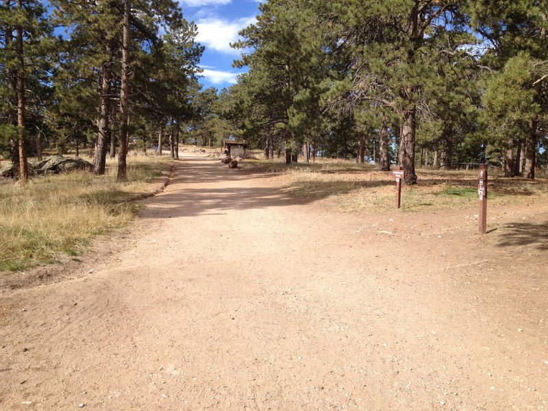 castle trail towards the upper parking lot