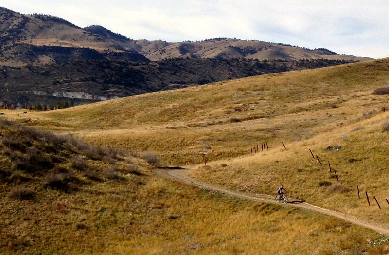 One of the nice lookouts / resting spots along the mellow Green Mountain Loop.