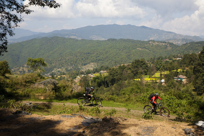 The inital descent on the Nagakot to Kathmandu via Bhaktapurpur ride