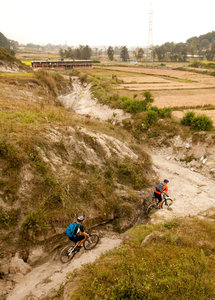 Last short steep before rolling into Kathmandu