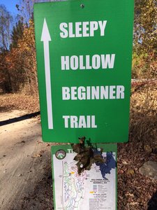 There is a second paved parking lot, restroom facility and a kids trail here.