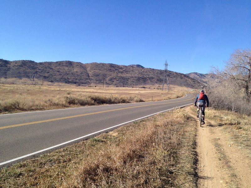 Mt Carbon Loop - parallels Kumpfmiller Dr.  Looking west.