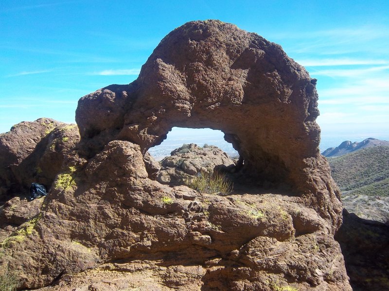 Natural Arch near Mundy's Gap Road