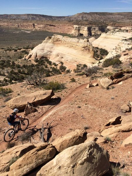 Over 6 miles of great singletrack on the Western Rim