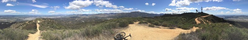 Awesome lookout from the ridgeline singletrack.