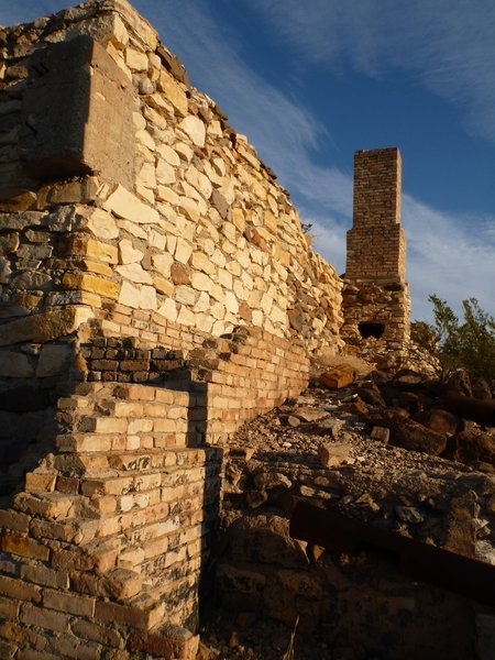 The old floatation mill from the Buenas Suerte mine.