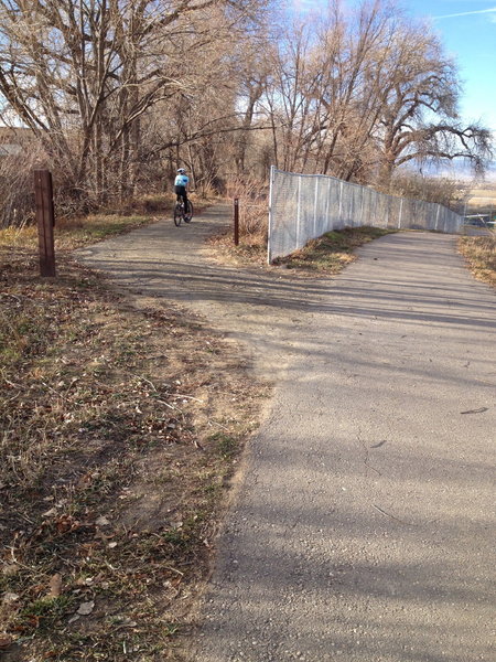 The turnoff towards a new section of trail behind Niwot high school.