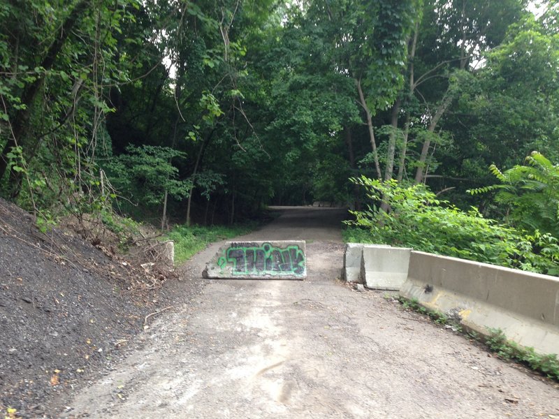 Old Kilbuck Road - Lower Entrance