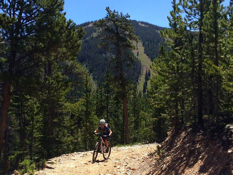 Cranking uphill, with good views of Keystone.