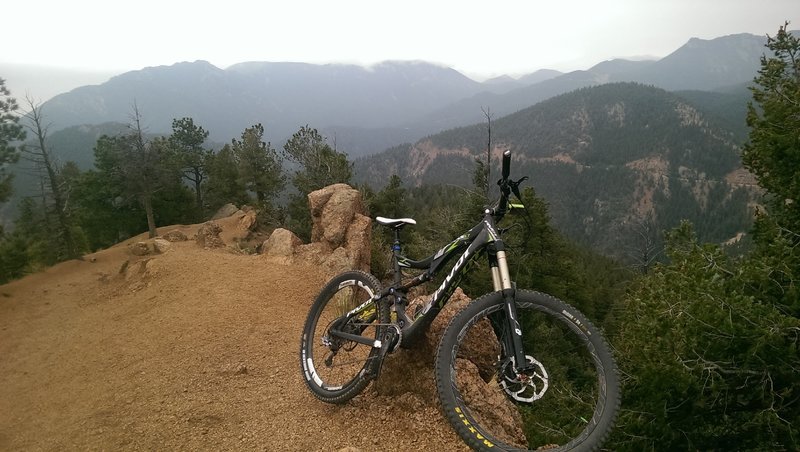 Top of buckhorn Loop entering the downhill of Capt'n Jacks!