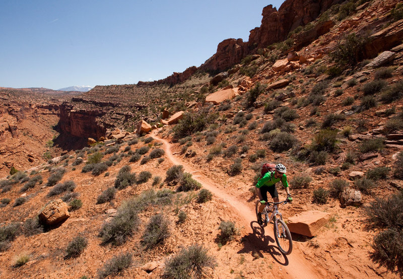 Riding Porcupine singletrack out of Jackass Canyon