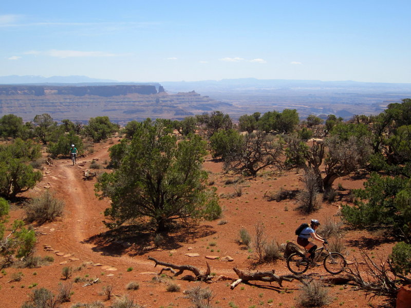 Riding high on the mesa top at Dead Horse Point SP.