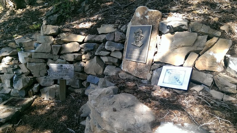 Stur Memorial and drinking fountain