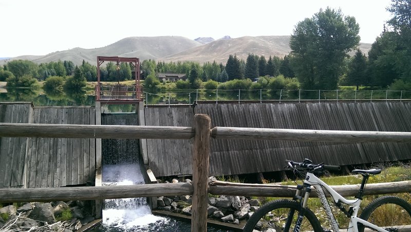 Sun Valley Lake Dam