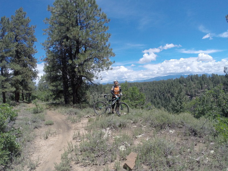 Great photo op on the lower rim trail