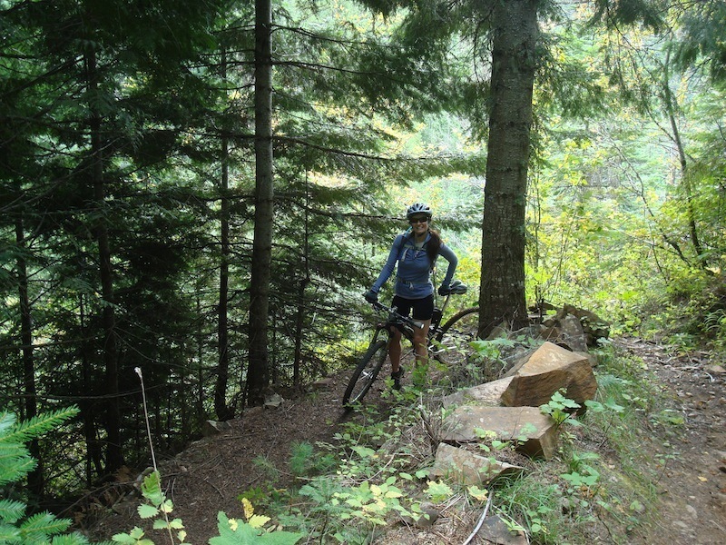 Coming down Bead Lake trail from top trailhead.  The first in the series of fun switch backs.  Fun, fast descent at this point.