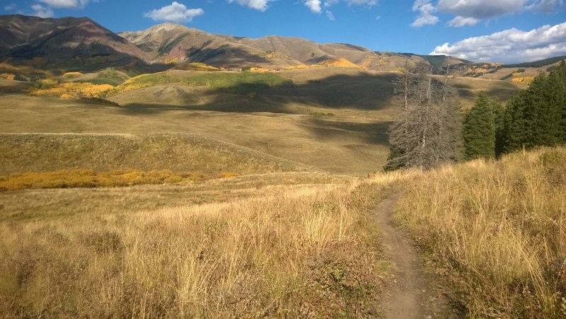 Lower Meander and views of Deer Creek Trail