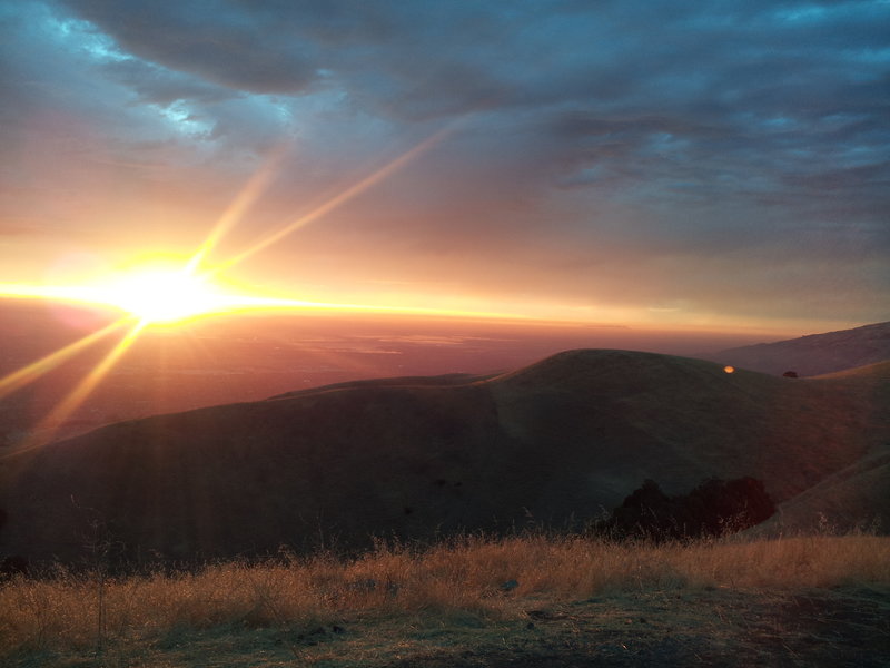 Peak of Baccardo Loop Trail with view on SF Bay and valley