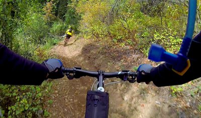 Rolling on down Hells Canyon Trail.