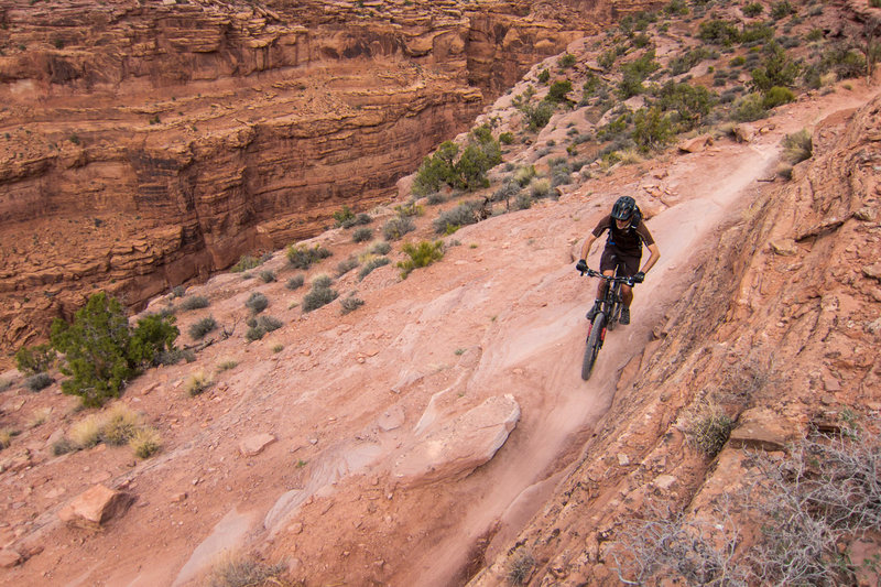 Some narrow sections of singletrack along the edge of the gully here, but easily doable.