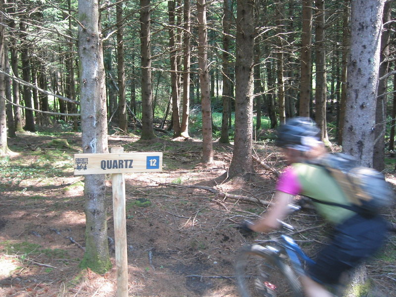 Isabelle at the entrace of the Quartz US trail