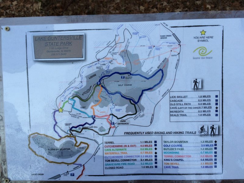 Sign at entrance to Cave Trail Alternate route as of December 20, 2014.  Probably the best map of the current trails at Lake Guntersville State Park.