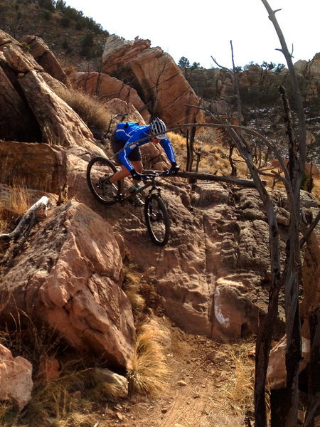 Unconformity stoned switchback inside line