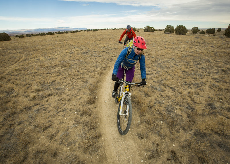 Cruising along Rodeo Ridge Connector trail.