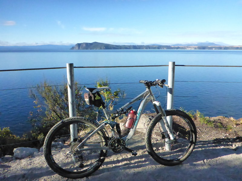 Beautiful Lake Taupo, Waihora Section of the Great Lake Trail