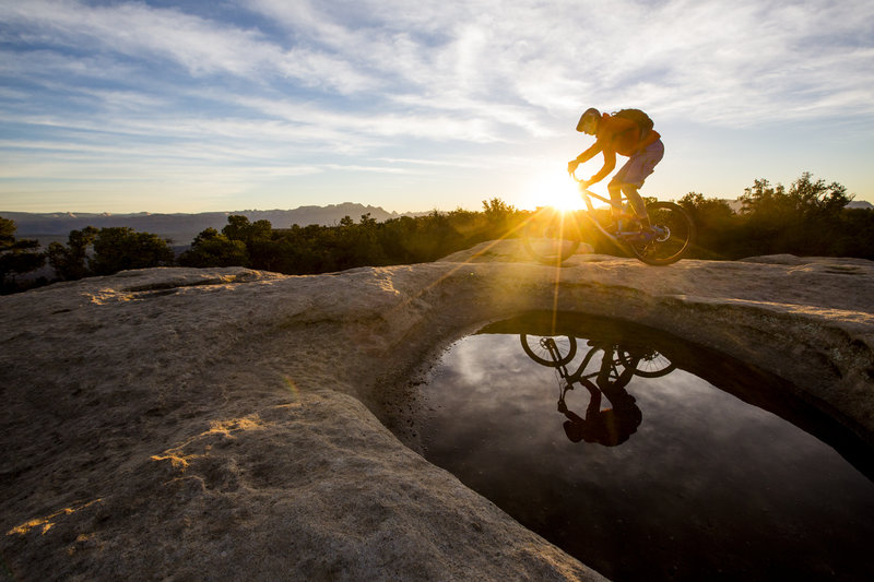 Sunrise on the North Rim trail.