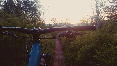 Dropping into Red Dirt, an incredibly fun descent.