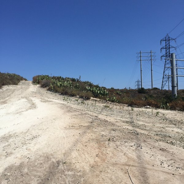 Power lines dominate at Edison Viejo.