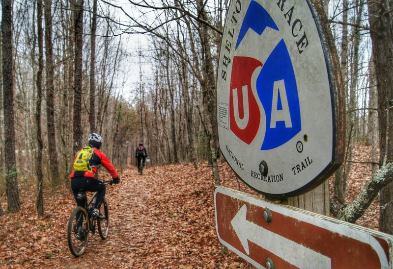 2015 KYMBA New Year's Day ride turning around and heading back toward the dam